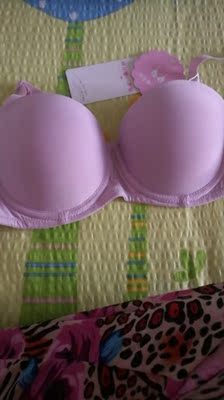 很满意，很实惠，面料很舒服，很漂亮追加5个星