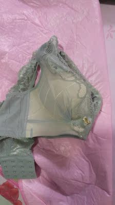 宝贝真棒，价格便宜，真的有聚拢的效果哦！最重要的是穿起来很舒服😄。