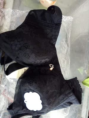 质量挺好的，还没穿