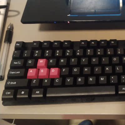 收到键盘试了下,手感不错,看起来的也很炫酷,赞! 收到键盘试了下,手感不错,看起来的也很炫酷,赞!