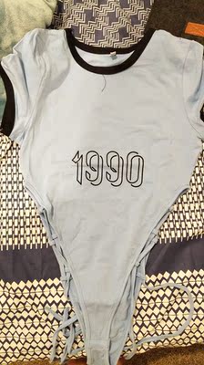 喜欢喜欢，这个衣服真的非常适合我的风格，这个价格，这个质量没的说，绝对会回购