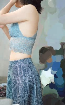 宝贝收到了，试穿了才来评论的，内衣很薄，夏天穿着很舒服，而且做工很精细，给店主一个大大的赞，还会回购，撒拉嘿呦