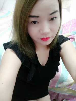 面料很舒服，穿起来很显瘦，我很喜欢，喜欢的宝贝们值得买，