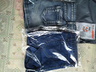 收到了,和商家描述一样,料子弹性很大,客服推荐的码很合适,谢谢,穿着很舒服,赞一个,商家服务态度好,发货快,物流很给力。下次还来 收到了,和商家描述一样,料子弹性很大,客服推荐的码很合适,谢谢,穿着很舒服,赞一个,商家服务态度好,发货快,物流很给力。下次还来