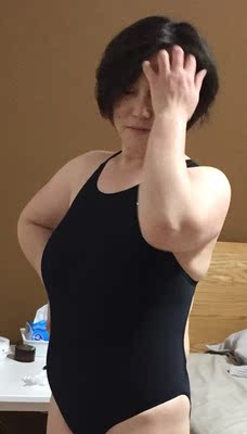 合适,做工和款式都不错,建议买大号 合适,做工和款式都不错,建议买大号