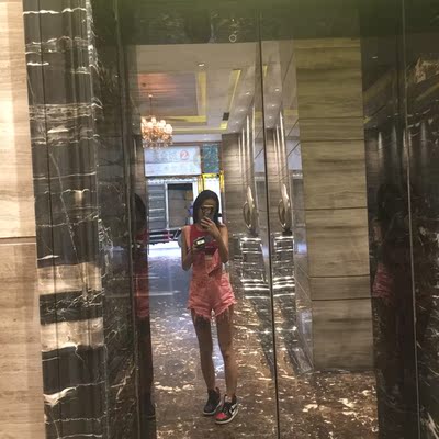 真是爱死这条裤子了 店家服务和物流都很快哦 果断五星 真是爱死这条裤子了 店家服务和物流都很快哦 果断五星