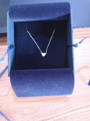 物流很快，正品保证，买了两个一个小金心一个小红心，女朋友说两个一起好看。五星好评！