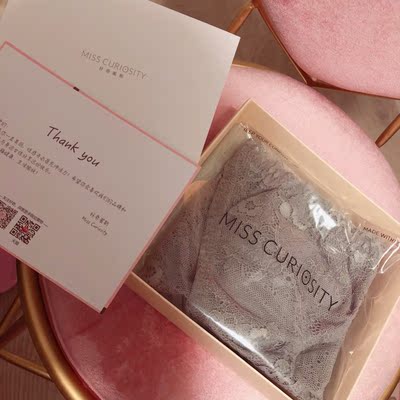 包装很好看了 有种收礼物的感觉 内衣不太聚拢 不过还算显得平胸一点