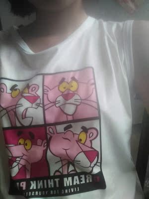 超好看，粉红豹粉粉的嘻嘻，九块九很便宜，已经洗过了不会褪色，面料摸起来还可以，想要宽松的可以拍大一码呦