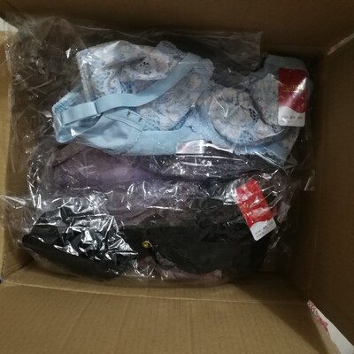 趁着618大打折活动价入的，非常值，赞商家。本来想买薄款的但看错了，有一件是有海绵的，放到冬天穿了。哈哈哈哈哈哈哈哈哈哈哈哈哈哈哈哈哈哈哈哈哈哈哈哈哈哈哈哈哈哈哈哈哈哈哈哈哈哈哈哈哈哈哈哈哈哈哈哈哈哈