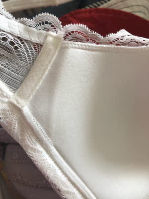 这家买的第四件内衣，做工细致，特意买来夏天穿的，轻薄舒适，质量很过硬，值得购买！