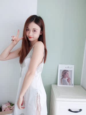 真的很值，面料上身很舒服，白色个人觉得比黑色更好看，清爽耐看，白色给大家上图做个参考.