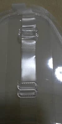 第一次试这样的内衣，充气很方便，粘性特别好，穿了一天，都不会掉哒～棒棒哒