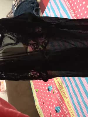 穿上凉丝丝的感觉，洗过了，试穿了一下，不错的，做工特别的好，线走的特别直的，也特别的对称，性价比还是很高的，买了黑色，但觉得打版的粉色应该也是不错的，肩带可以放长，整体就会长了，满意的购物，好评