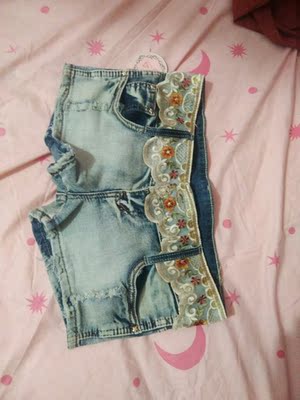 宝贝很快收到了，跟我想要的一样好，质量很好，穿上很合身，款式也很不错呢，棒棒哒！