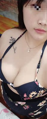 挺喜欢的身高一米五八体重180穿的挺好的就是外面如果那一件是披肩的话更好看穿着感觉显的很胖？