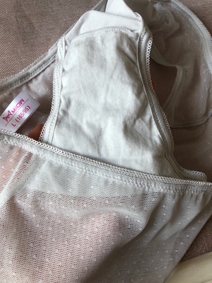 尺寸还是很准的，内衣材质纯棉透气，之前给老公买的平角裤质量也很好是木代尔的