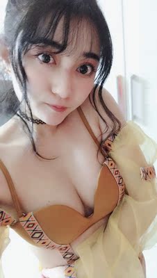 物流很给力，第一看上就觉得很漂亮很特别，只是自己身材不那么好，哎，必须减肥了&hellip;&hellip;