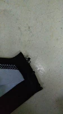 穿着还可以，就是聚拢效果不是太好，有一件的扣子松了，衣服还有一股味。