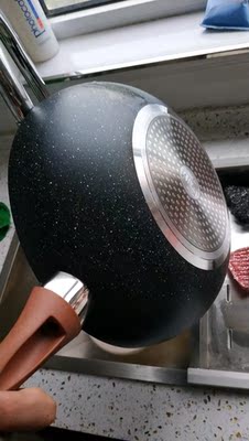 体验炒锅用卡特马克麦饭石不粘锅怎么样,好用吗?健康安全吗