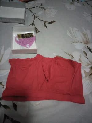 穿了一周了，内裤很棒，尤其是小弟弟和蛋蛋不粘连了，和没穿内裤一样，值得够买，很愉快的一次网购