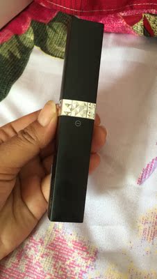 刚收到货，小巧可爱，携带方便，不伤皮肤，要有耐性去刮毛也才干净，物流也快，服务态度很好，不懂的地方一一耐心教我如何使用，