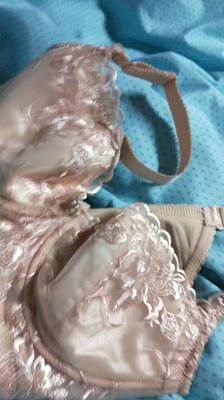 很好  跟实物一样  穿着舒服 颜色好看