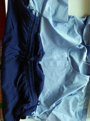 特别好的睡衣，柔软舒适，套装和睡裙都很好看，洗过后，今天穿了才来评价的，都是棉的，我比较胖，身高160，体重140，睡裙XL的有些大了，到是睡衣，宽松点更舒服，套装XXL很合适！大家做个参考，不用犹豫质量，好的不要不要的，感谢客服的耐心解答！好评！以后还会再来的！