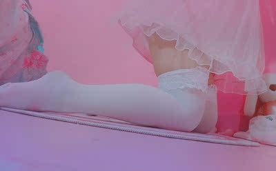 袜子超级舒服。关键是这个穿着不会滑落。而且超级日常的～已经试穿粗门过了，很满意～emmm，看图看图～