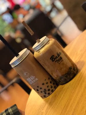 因为本仙女很懒，不想每一件商品都一样一样地去写好评，所以特意写了这样一个评论。但是这件商品无论是质量、材质还是款式，肯定都是本仙女所中意的，如果本仙女不喜欢的话，本仙女收到货肯定是会很生气的，很气很气的那种哦。不然这个评论肯定会变成那种喋喋不休，怨气横生，怨天怨地的那种。最后当然不可能忘了给这件商品一个好评，给各位爱淘宝的宝宝们一个购物参考，这个产品还是非常值得购买的！ 祝看到这条评论的各位小仙女们永远年轻漂亮美丽大方，永远都是16岁