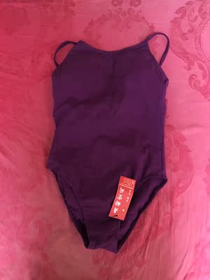 衣服真好呀,颜色好、质量好,大家都说好,非常漂亮,我很喜欢,快递到货速度很快,我很满意。 衣服真好呀,颜色好、质量好,大家都说好,非常漂亮,我很喜欢,快递到货速度很快,我很满意。