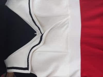 给女朋友买的 衣服很可爱手感也很不错 喜欢 给女朋友买的 衣服很可爱手感也很不错 喜欢