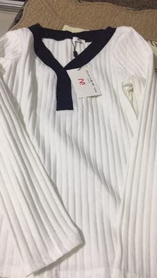 质量特别好,就是弹性不太大,不过穿着还是挺舒服的,很显身材哦 质量特别好,就是弹性不太大,不过穿着还是挺舒服的,很显身材哦