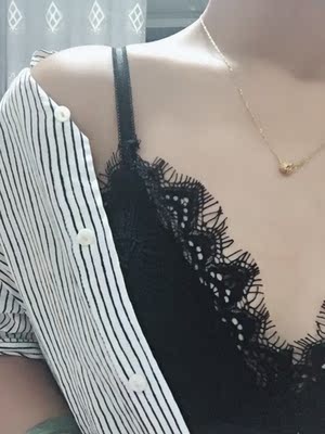 内衣收到啦，质量非常好，黑色蕾丝也性感，薄薄的适合夏天，在这家买过好多次了，质量有保障，喜欢的妹子买起来吧，非常性感哦