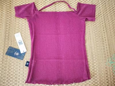 华丽独秀铁粉,这次特意买了十来套做班服,大家都很喜欢,银纱面料闪闪的,很美腻。 华丽独秀铁粉,这次特意买了十来套做班服,大家都很喜欢,银纱面料闪闪的,很美腻。