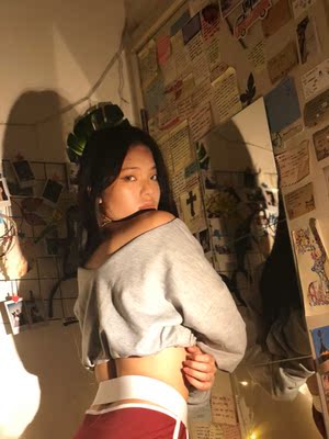 稍微有一点难驾驭 still pretty one 我的平台都有分享hotness tips  @MqueenShow_Kuo