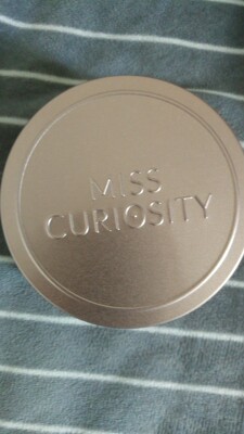 挺好的，一个小铁盒装起来的，就是快递不怎么给力，但是买内衣又很快哈哈