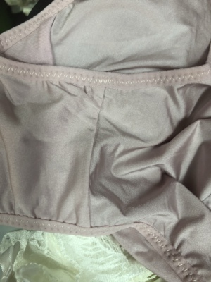 很不错，穿着超级舒服，很喜欢，第三次买了，以后再来，很喜欢的款式，就是内裤尺码有点小了，要是可以自由组合就好了。