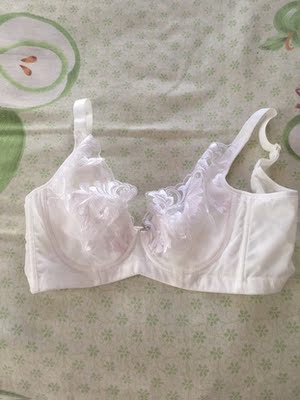 非常漂亮，在这个店买了好几次了，非常喜欢