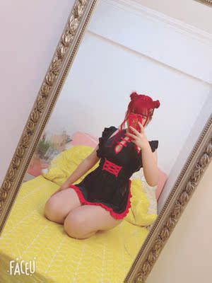 超可爱啊！！！穿上围裙像中华小厨娘，不穿围裙又有一种旗袍风的感觉！