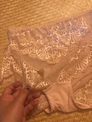 这个质量  这个价钱    呵呵  还要我退回去   我邮费都要10块钱   以后再也不买这家了  质量真的差