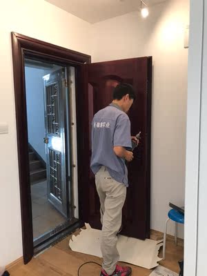 揭秘门锁装西勒奇指纹锁怎么样,安全灵敏吗?揭秘到底好不好用