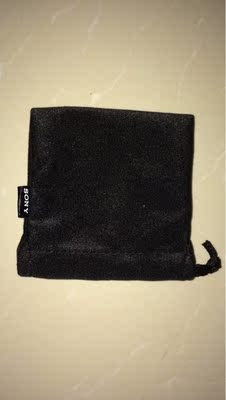 一直用的耳机，音质不错，SONY的东西用的放心。物流也快。