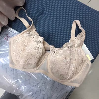 宝贝收到啦！快递很快哦！包装蛮朴素的，但也蛮细致的啦。尺码还是挺合适的，大家就按照正常的买就行啦。颜色也还不错，比想象中暗一点点，但蕾丝还蛮好看的。这款很薄的哦，大家看需求购买，里面有插袋，应该是可以自己加东西的。总体还是挺满意的，再穿穿试试舒适度。