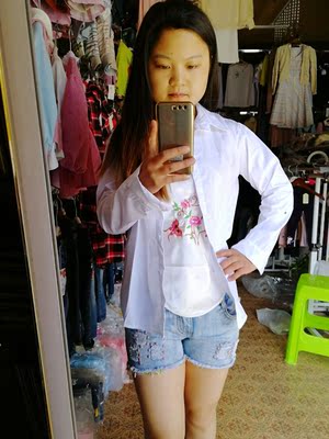 与之前买唐装搭配  现代  都百搭