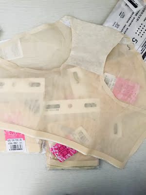 质量感觉比之前在他家买的都好 还送了一双小丝袜