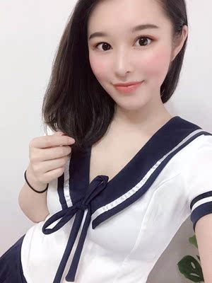 连衣裙收到了，穿上非常喜欢，质量很好，显身材！款式很好，推荐大家购买。