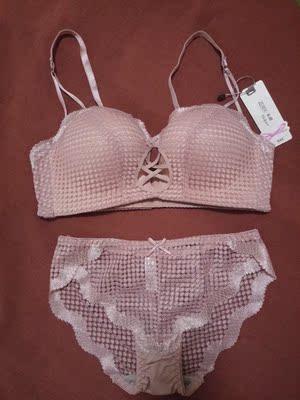 是美的 比较少女 质量还可以 不是很聚拢