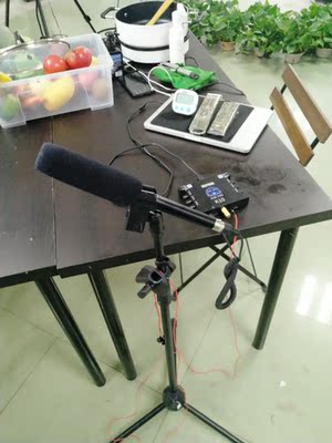 东西很好，还赠送了三件东西 技术人员也很专业帮忙调试 有不明白的问题很耐心给我解答 总体来说很满意