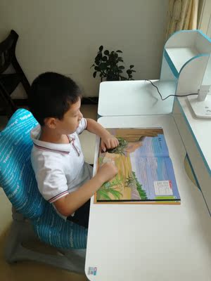 分析护童儿童学习桌怎么样,质量好吗?甲醛超标是真的吗?